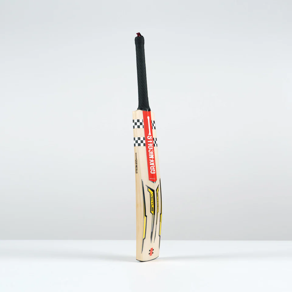 Victus 5 Star Cricket Bat - Junior